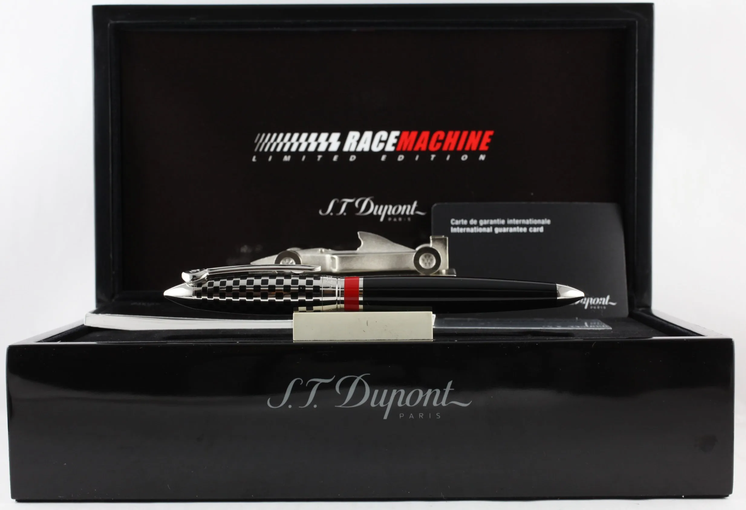 S.T. Dupont Race Machine Limited Edition Streamline Fountain Pen